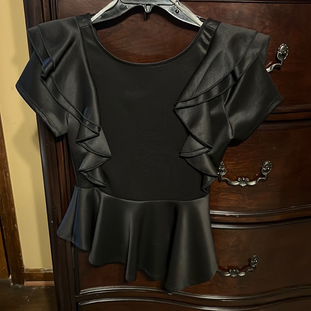 It girl black top